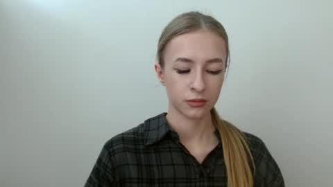 Tiara online show from June 17, 8:15 am