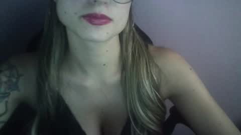 Tifanny online show from March 10, 9:40 pm