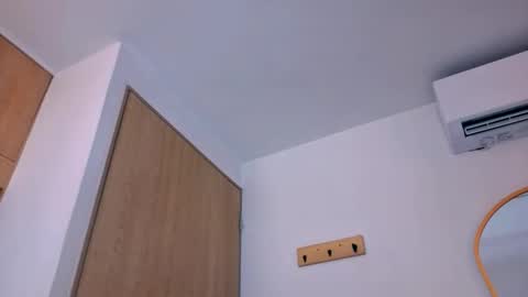 Tiff3 online show from March 18, 9:09 pm