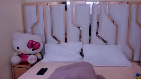    online show from September 16, 9:23 pm