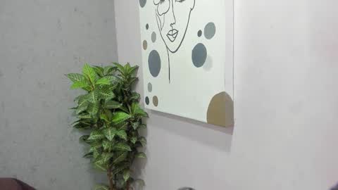 tiffany_mendez online show from November 14, 12:05 pm