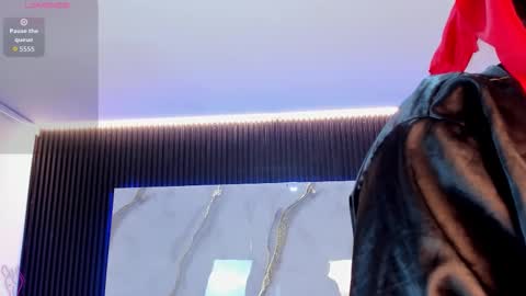 tiffanyhoustton online show from March 24, 12:10 pm