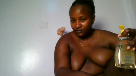 tikah_ online show from July 27, 8:39 pm