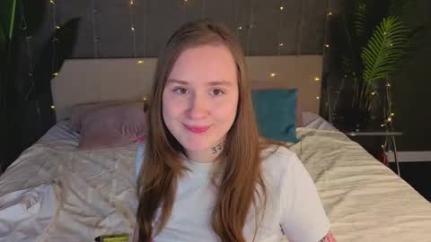 Stella online show from March 9, 9:45 am