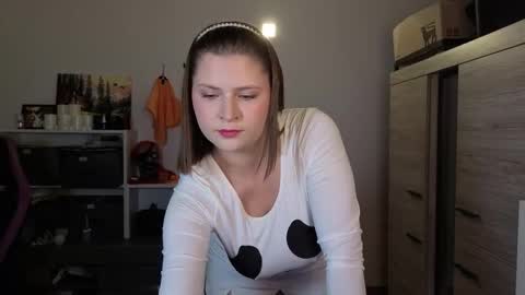 Snapshot of tinaangelll chatting on October 31, 6:23 pm Tina Angel online show from October 31, 6:23 pm