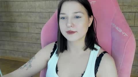 TinaBurton online show from January 10, 4:33 pm