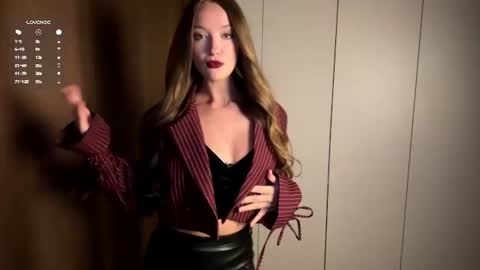 Leila online show from August 6, 6:04 pm