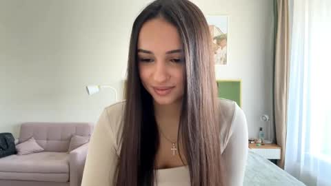 Mia online show from May 25, 12:59 pm