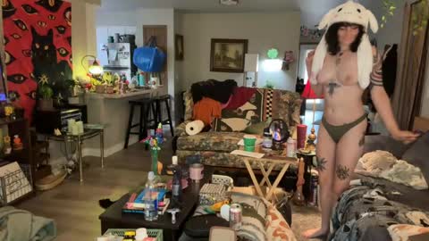 tinytitties online show from June 5, 3:29 pm