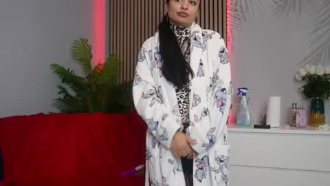TinyVixen  online show from October 22, 4:28 am
