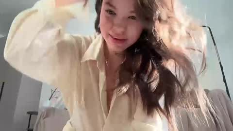 Alice De Milo online show from April 17, 3:14 pm