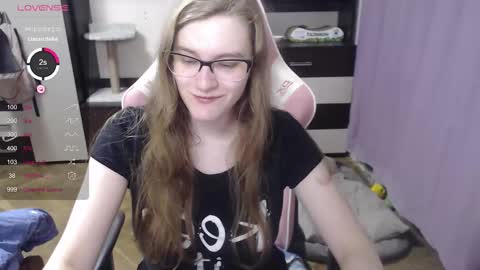 Snapshot of tomato_tease chatting on September 22, 4:27 pm tomato_tease online show from September 22, 4:27 pm