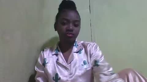 tomboasy online show from October 8, 10:03 pm