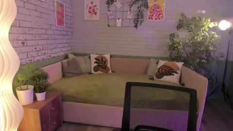 Tomie online show from April 29, 2:37 am