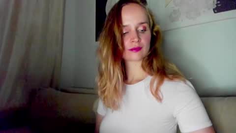 Snapshot of tony_and_alice chatting on September 21, 7:45 pm Tony and Alice online show from September 21, 7:45 pm