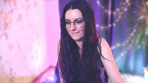 Elizabeth online show from January 13, 8:04 pm