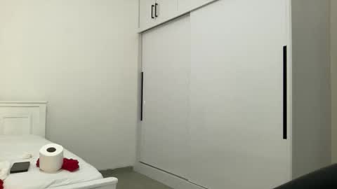 tootie03 online show from September 13, 5:59 am