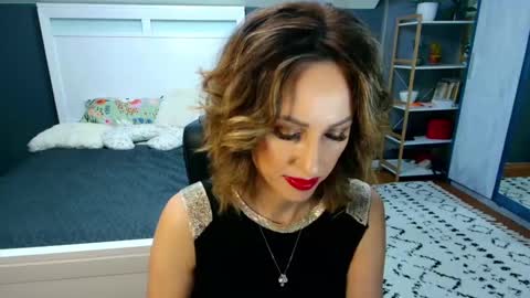 Snapshot of toplegs chatting on February 26, 8:24 pm Anda online show from February 26, 8:24 pm