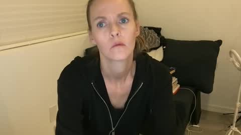 Tori Ryann online show from February 14, 5:19 am