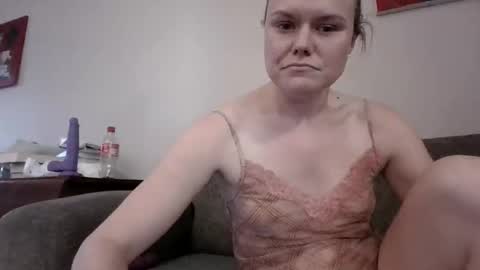 tough_as_scars online show from November 26, 8:10 pm