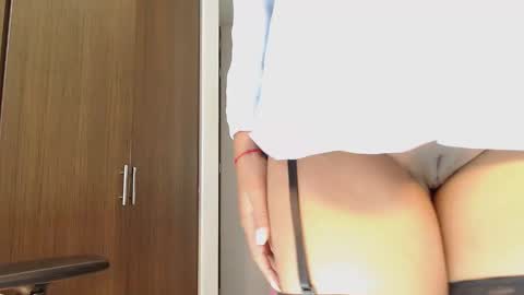 Traci online show from April 28, 1:04 pm