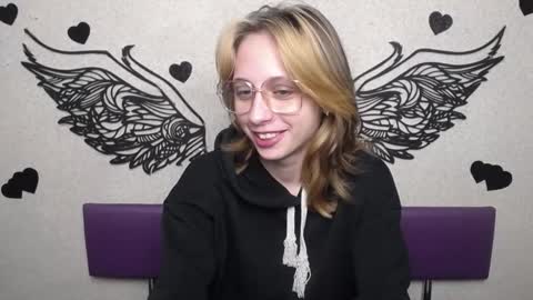 TracyLeeBB online show from November 16, 12:16 pm