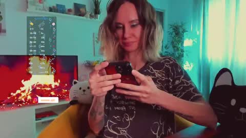 Hey my name is Kiri Kiri online show from May 3, 5:27 pm