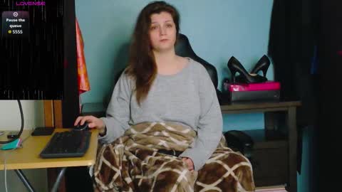 Snapshot of treejeanne chatting on October 22, 12:21 pm TreeJeanne online show from October 22, 12:21 pm
