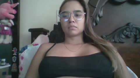 triana_bell online show from October 26, 3:40 pm