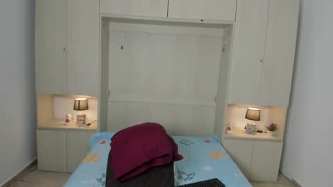 TRISHA online show from November 16, 12:16 pm