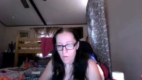 TruckersWifeToBe online show from December 18, 1:56 pm