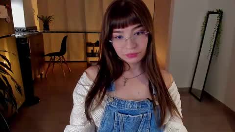 Snapshot of tsukys_spell chatting on September 27, 12:40 am Tsuky online show from September 27, 12:40 am