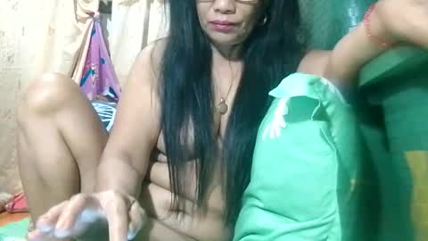 Mae online show from April 10, 10:38 pm