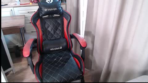 Eva and Tim online show from February 22, 11:33 am