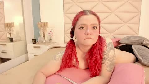 Twiggy online show from October 9, 10:25 pm