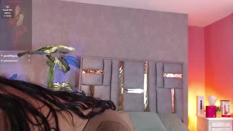 Snapshot of tyla_ks chatting on September 12, 8:27 pm tyla_ks online show from September 12, 8:27 pm