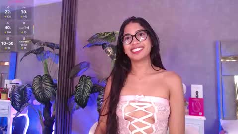 tyla_ks online show from November 24, 7:49 pm