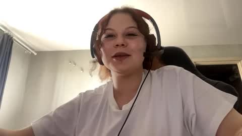 Redhead online show from May 15, 1:03 pm