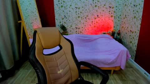 Call me Mira  thumbs up its make me happy online show from April 9, 9:20 pm