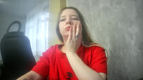 UniverseEmily online show from November 4, 7:46 am