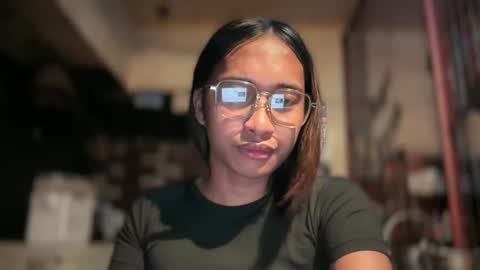 Ellie online show from April 19, 6:32 pm