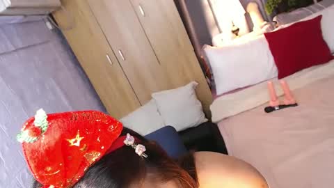 ur_sugarbabyx online show from December 23, 6:05 pm