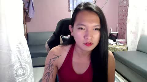 NEWRA  ALLISON online show from February 24, 12:14 pm