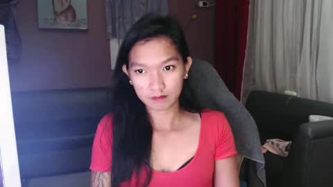 NEWRA  ALLISON online show from October 21, 8:46 pm