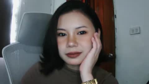 urdirty_slut_rebecca online show from May 3, 12:36 am