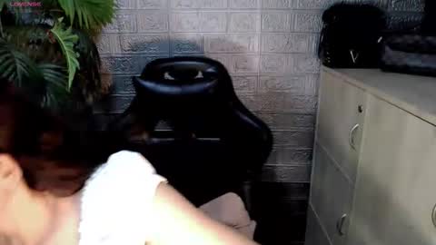 urhot_sanggre online show from October 7, 8:41 am