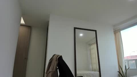 urimare_south online show from January 19, 9:02 pm