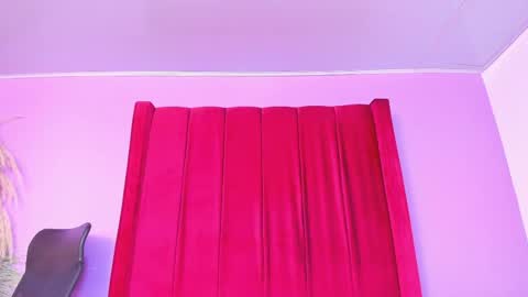 Love online show from April 10, 10:16 pm