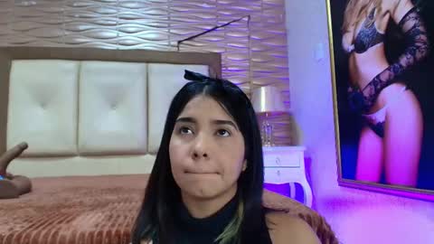 Love online show from December 3, 9:39 pm