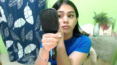 Snapshot of urmystical_sofie chatting on September 23, 12:14 pm urmystical_sofie online show from September 23, 12:14 pm